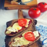 Zapiekanki z serem i sosem pomidorowym (keto)